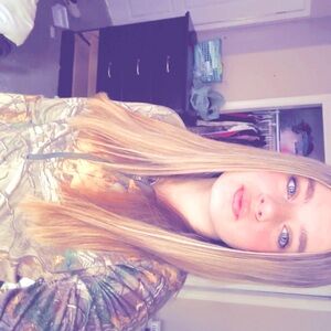 Meet your Posher, Mady